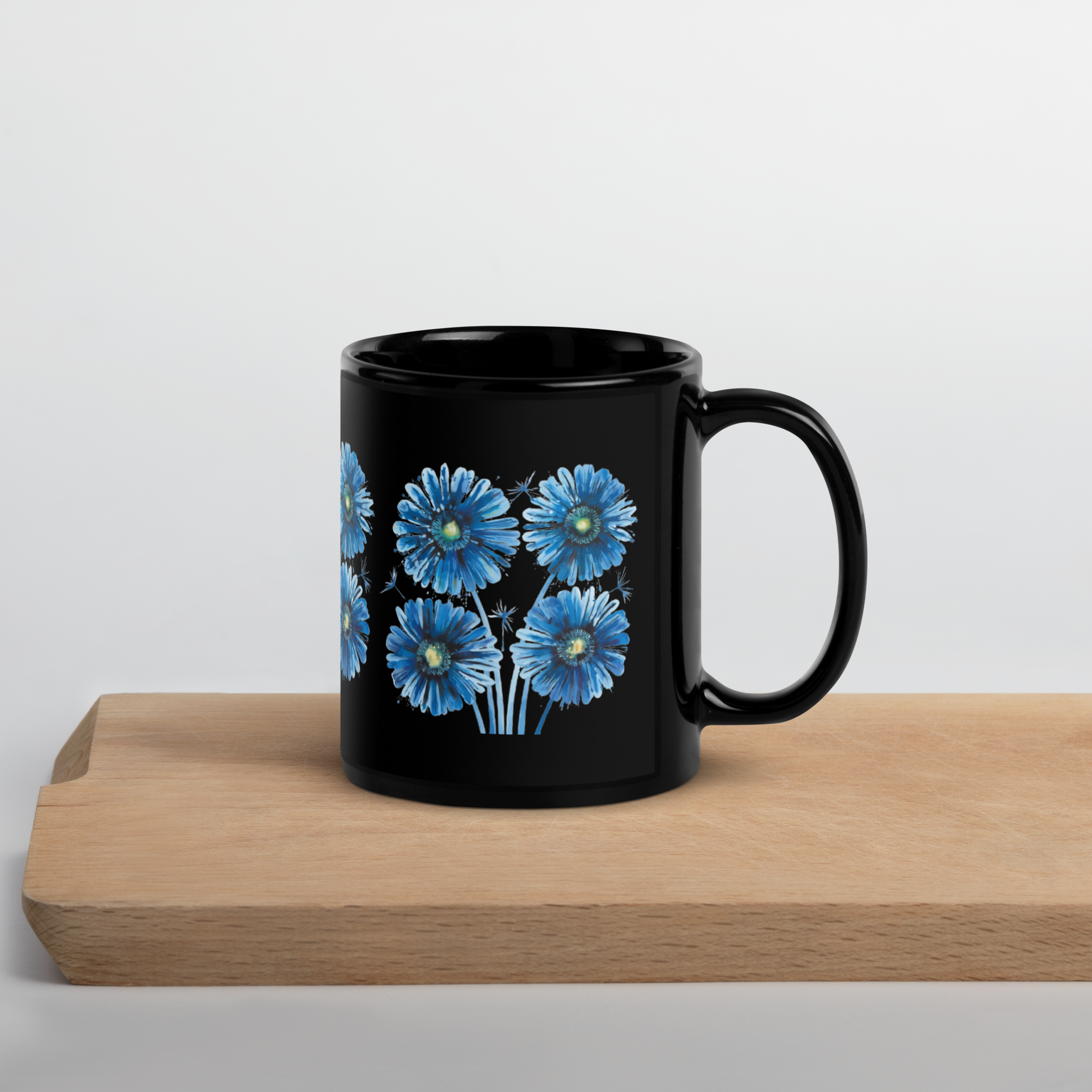 Vintage Flower Print Mug – Black Glossy Coffee Cup for Art & Tea Lovers.