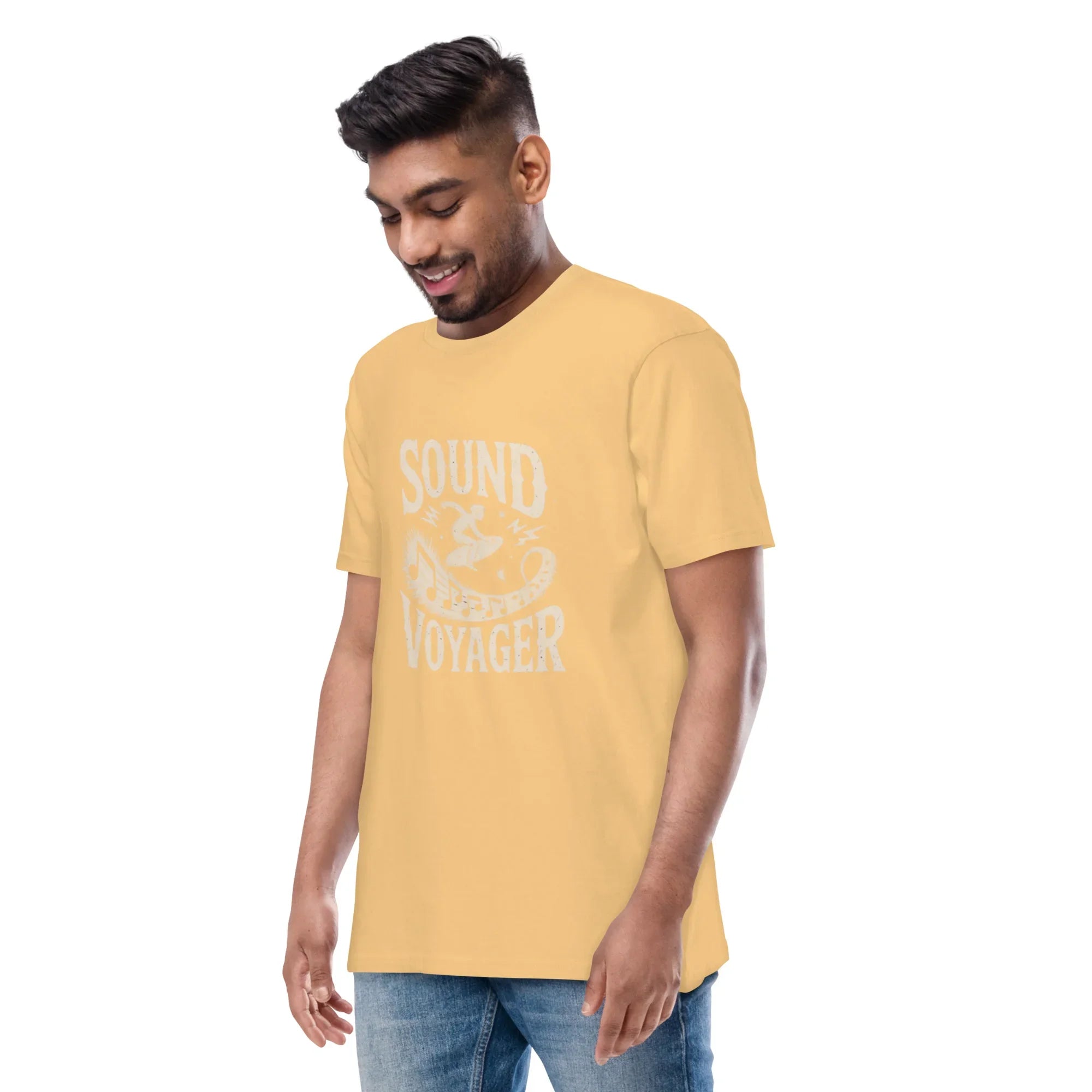 Sound Voyager – Retro Surf & Music Men’s Tee - RaZits