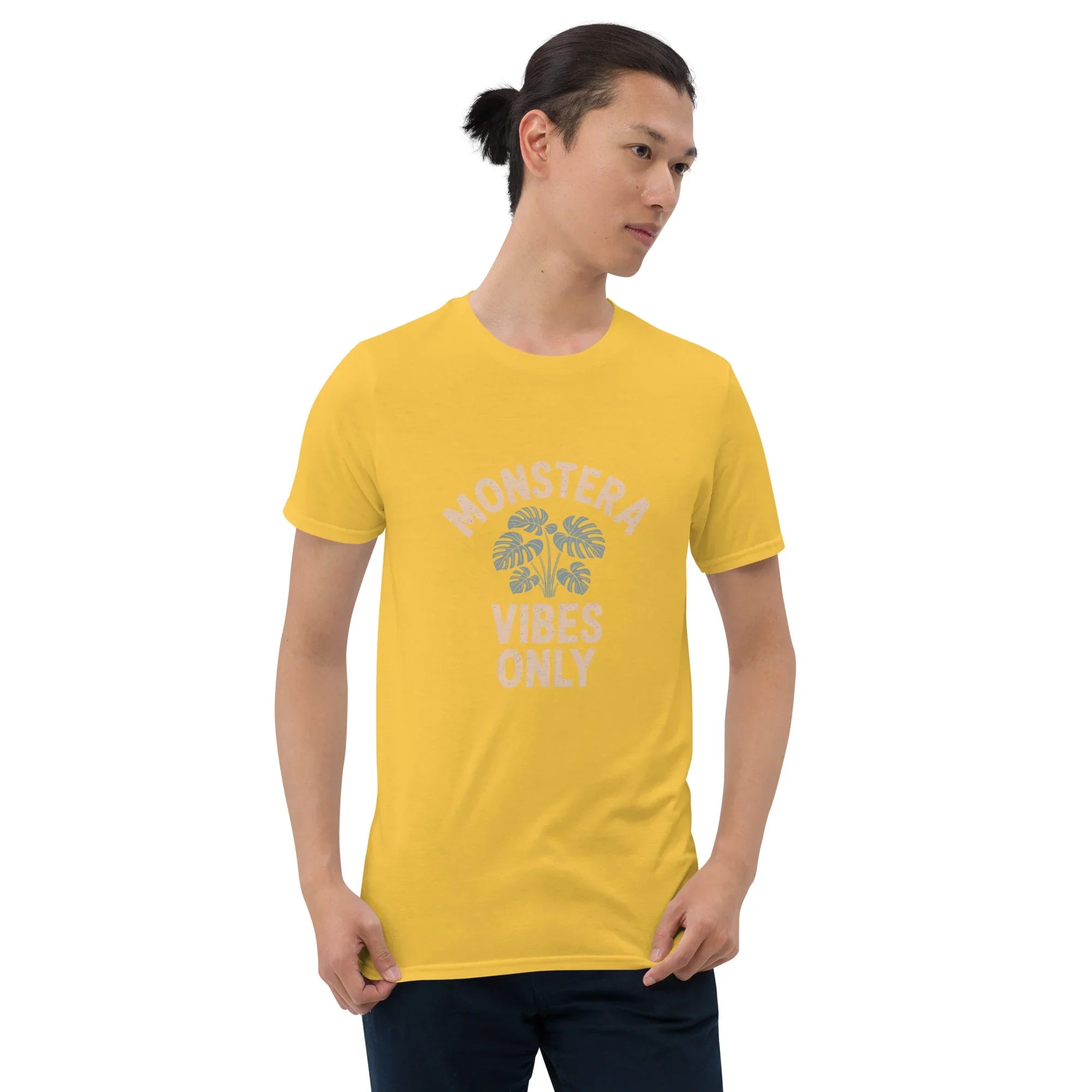 Monstera Plant T-Shirt – Monstera Vibes Only Minimal Tee - RaZits