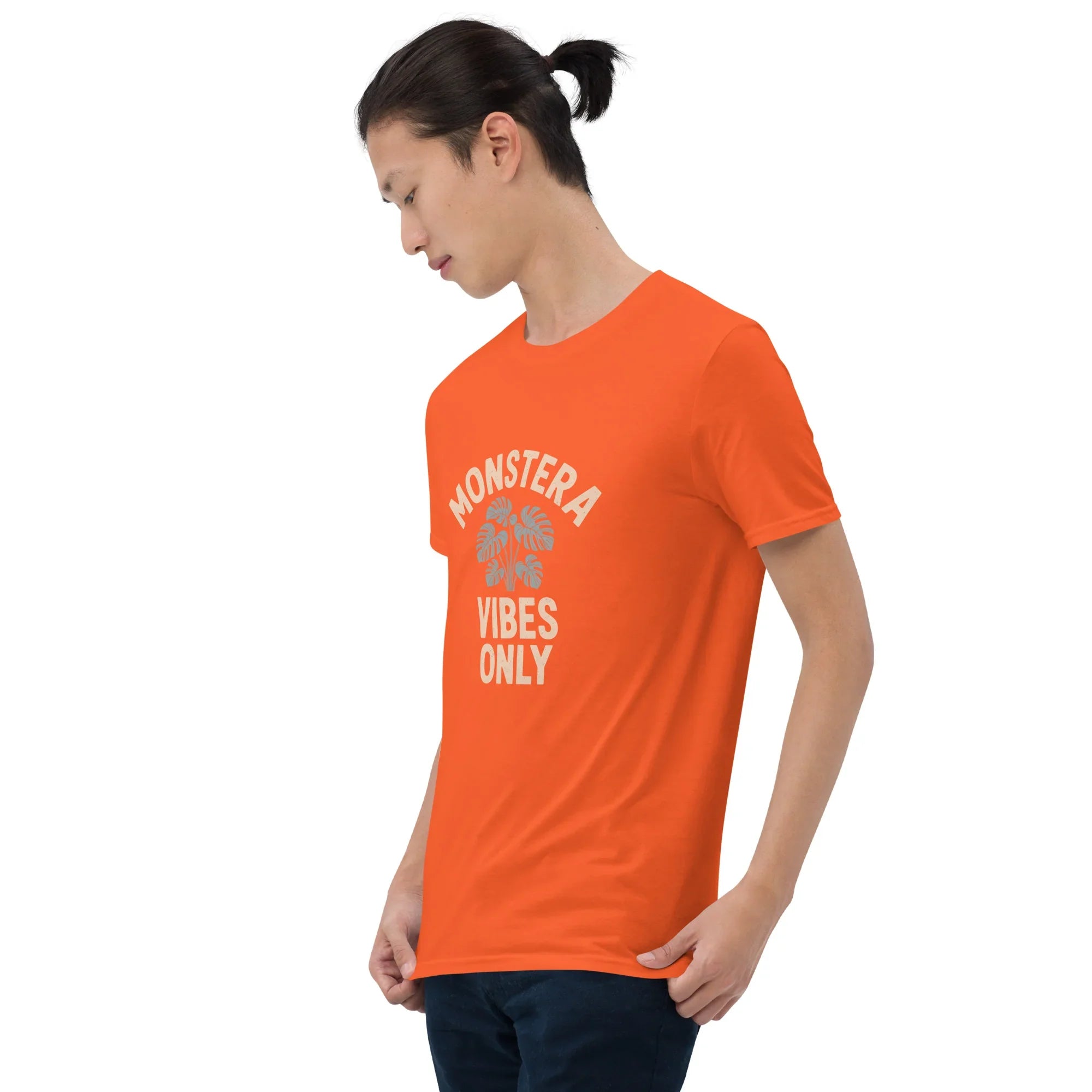 Monstera Plant T-Shirt – Monstera Vibes Only Minimal Tee - RaZits