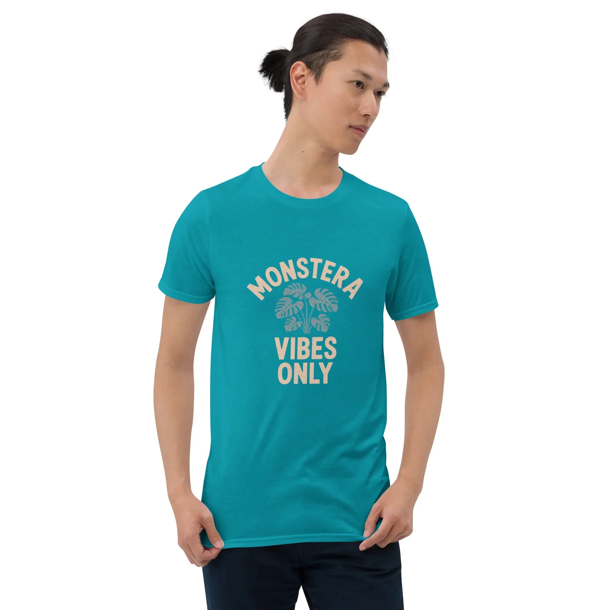 Monstera Plant T-Shirt – Monstera Vibes Only Minimal Tee - RaZits
