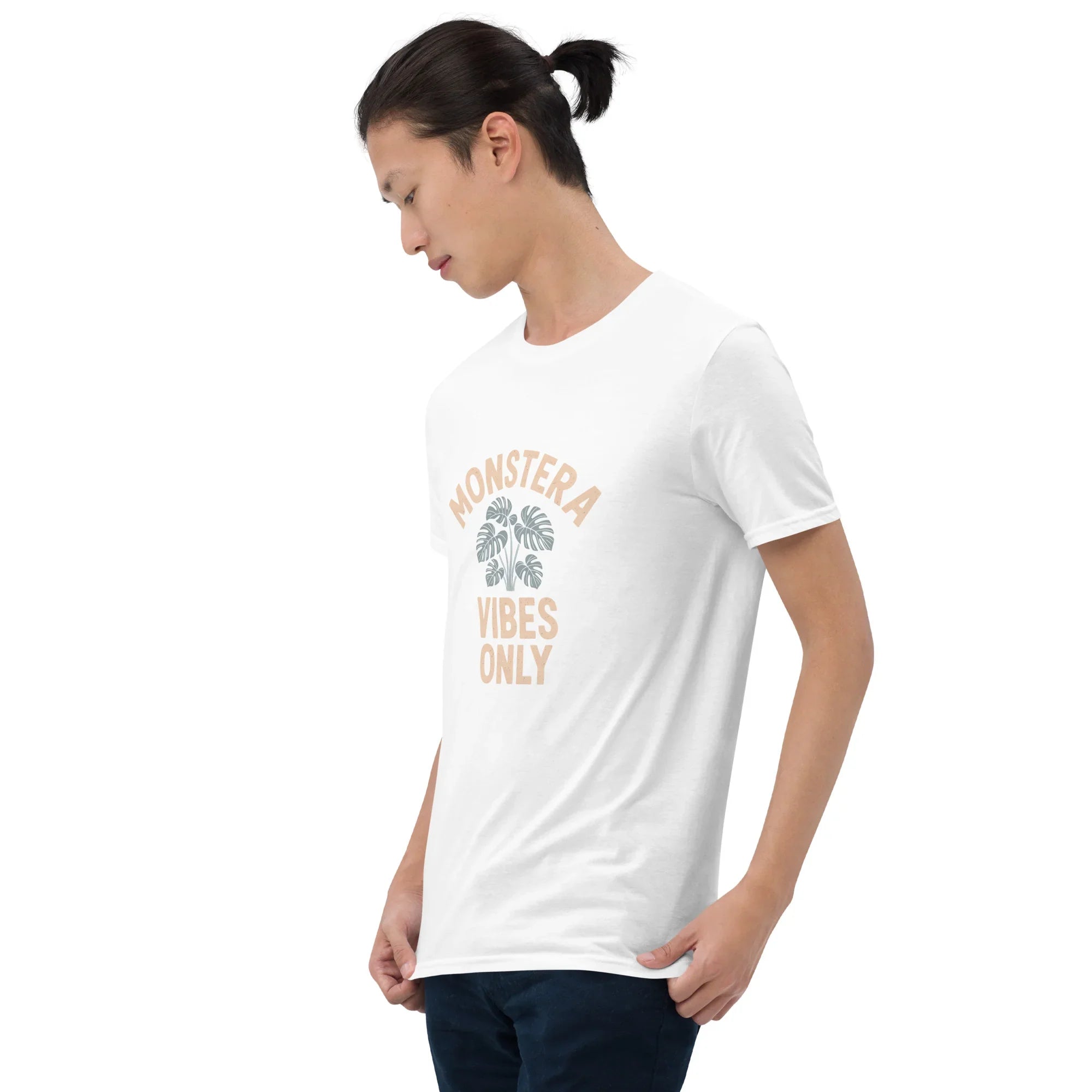 Monstera Plant T-Shirt – Monstera Vibes Only Minimal Tee - RaZits