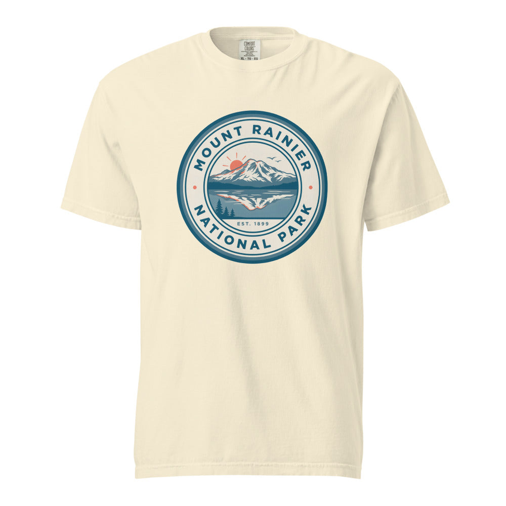 Mount Rainier National Park vintage badge t-shirt in Ivory, front view
