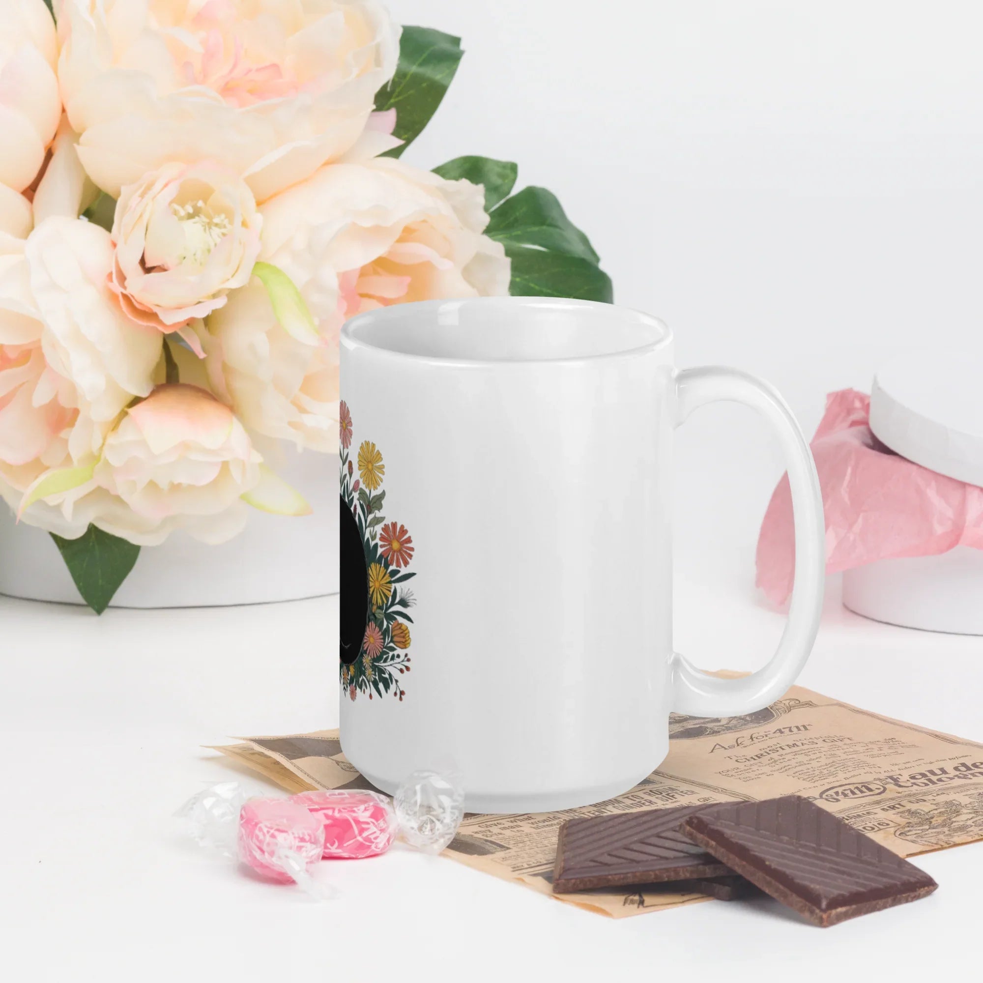 Black Cat Coffee Mug – Cute Floral Design for Cat Lovers - RaZits