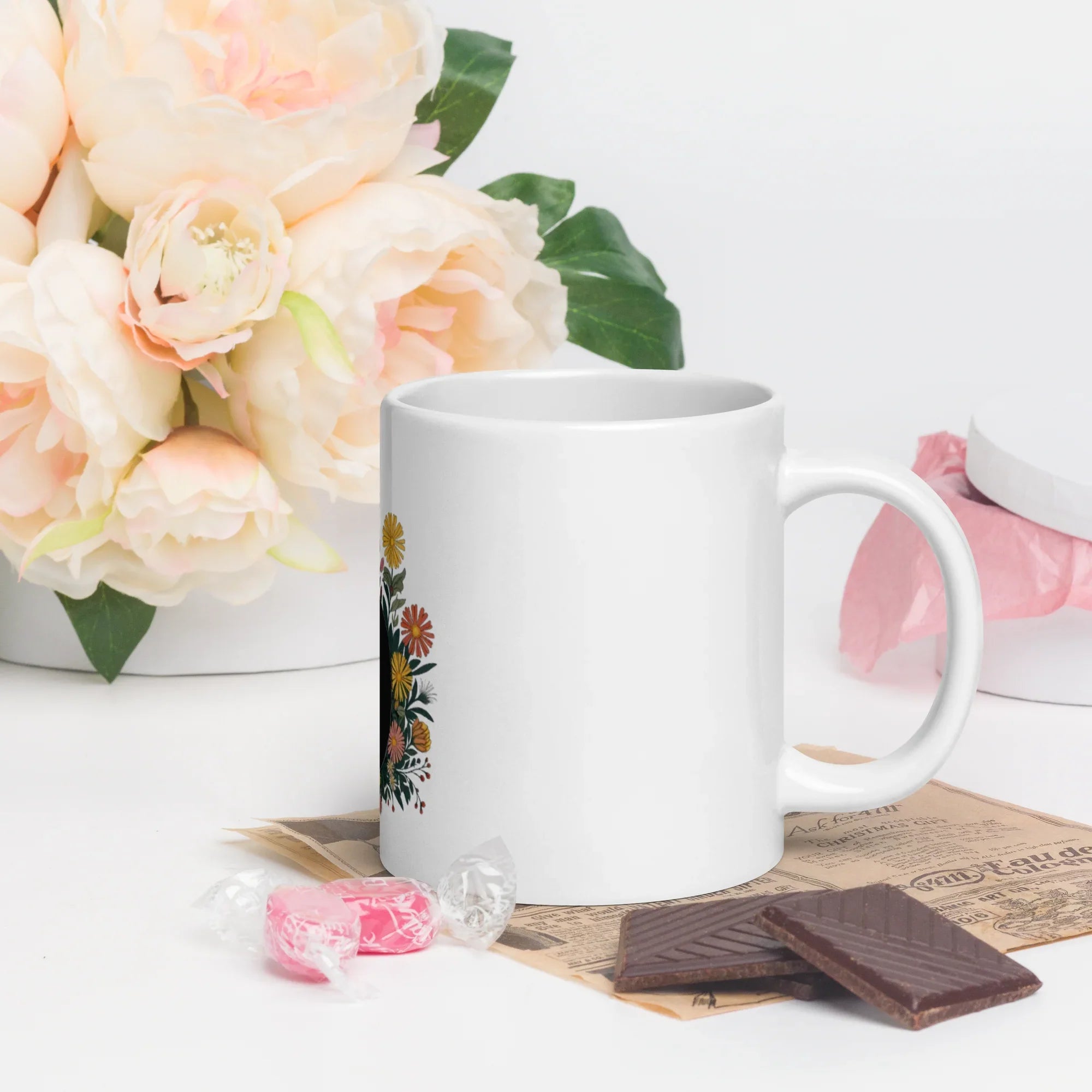 Black Cat Coffee Mug – Cute Floral Design for Cat Lovers - RaZits